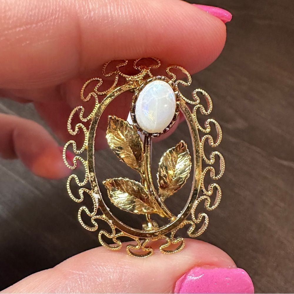 Vintage 1940s Karen Lynne of Charles Rothman, 14kt GF and opal brooch/pin!
